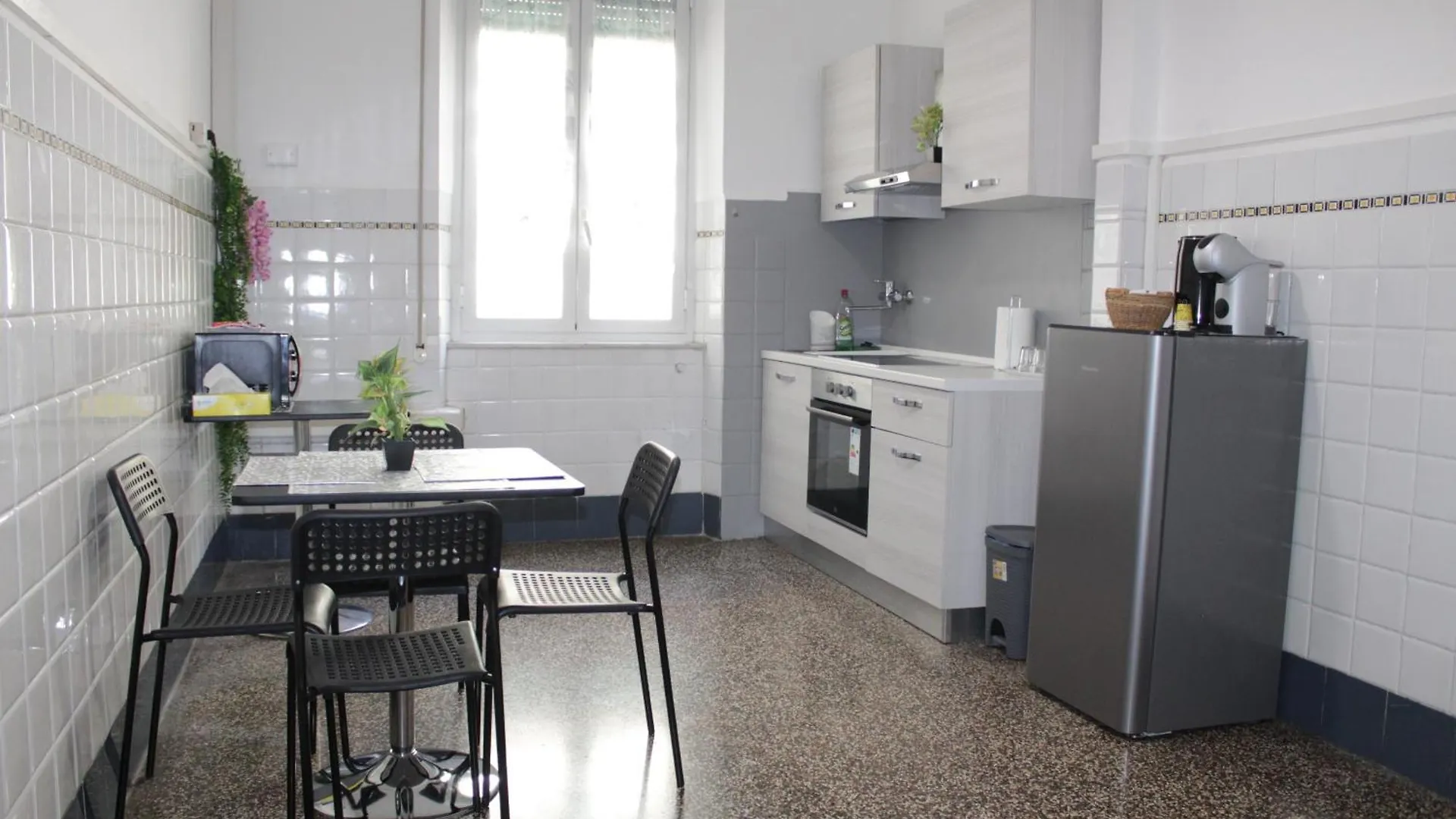 La Lanterna Di Angelo Rent Rooms And Apartments Free Parking On The Street Front Gênes 0*,  Italie